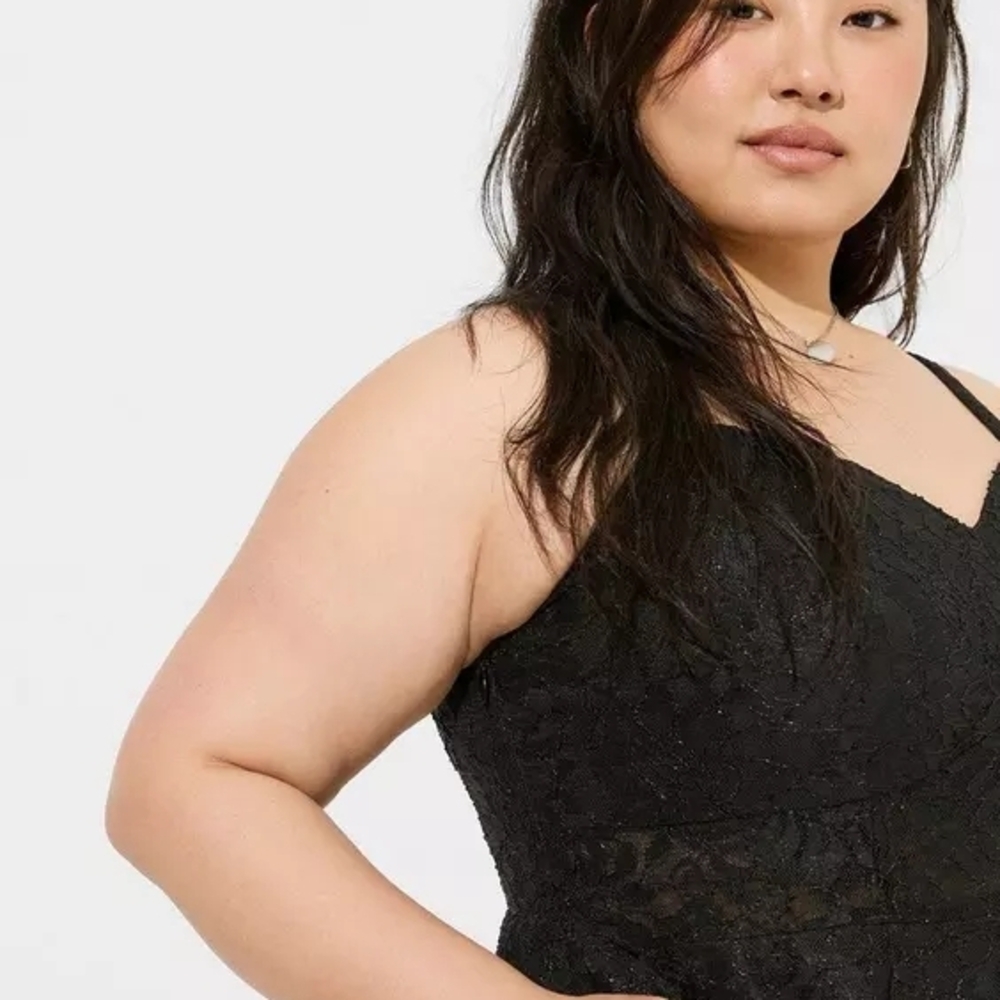 NWT Torrid Metallic Lace Up Back Dress- Size 20 - Picture 4 of 9